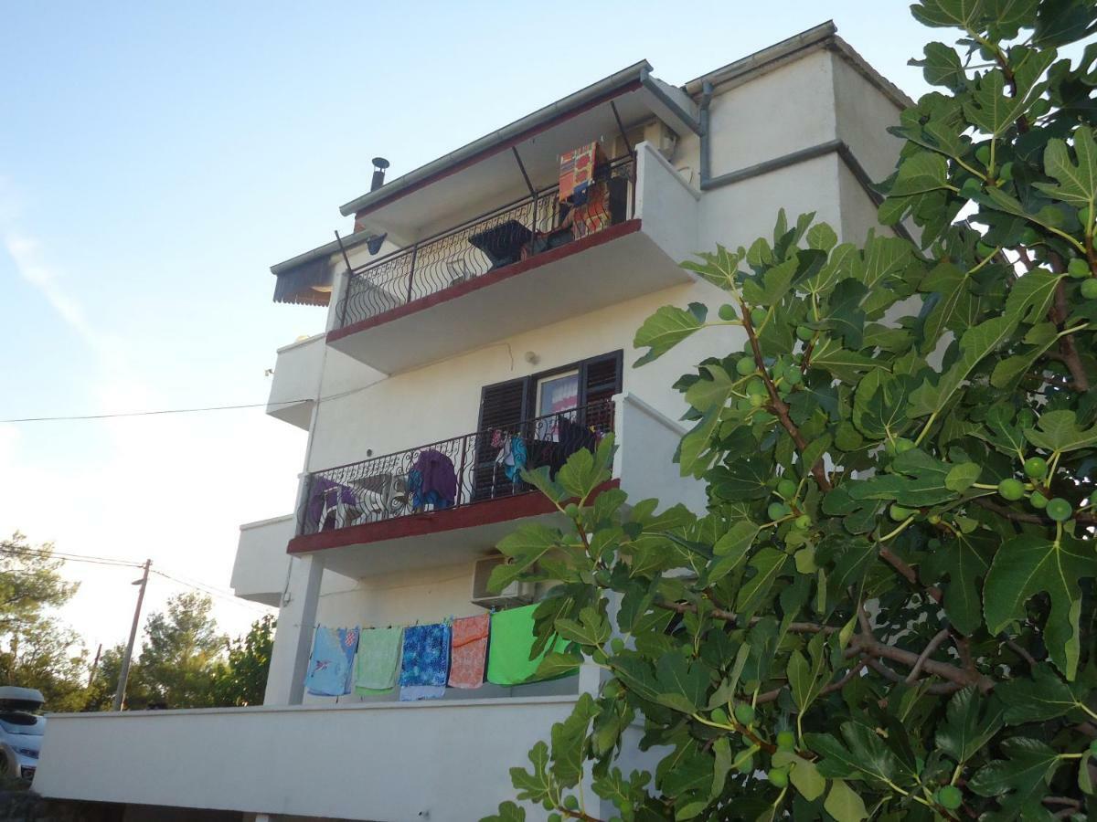 Apartments Vrsa Seline Exterior photo